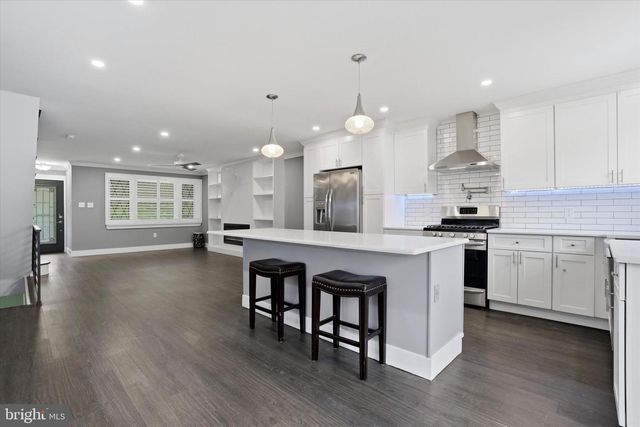 3214 S 13TH ST, Philadelphia, PA 19148