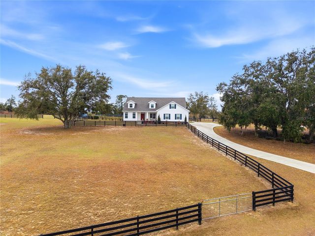 5608 STRONG POINT, Weirsdale, FL 32195