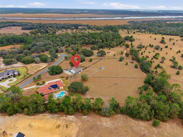 5608 STRONG POINT, Weirsdale, FL 32195