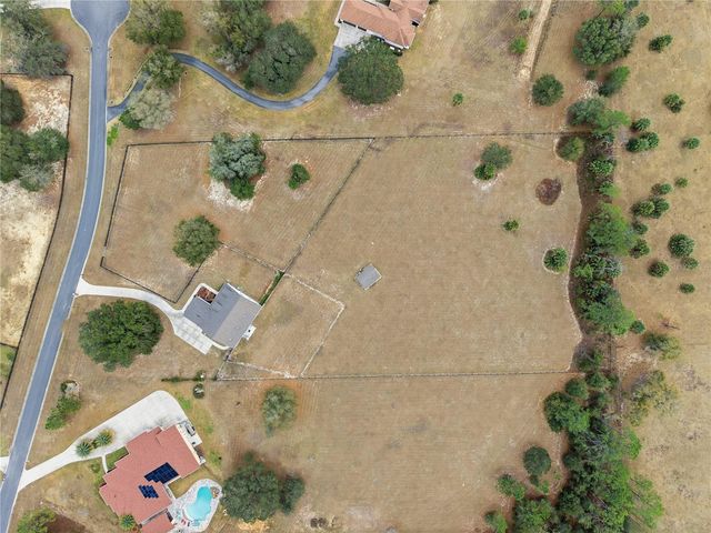 5608 STRONG POINT, Weirsdale, FL 32195