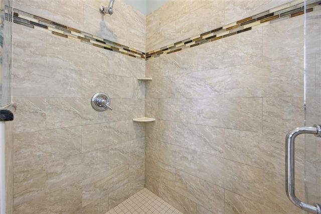 5608 STRONG POINT, Weirsdale, FL 32195