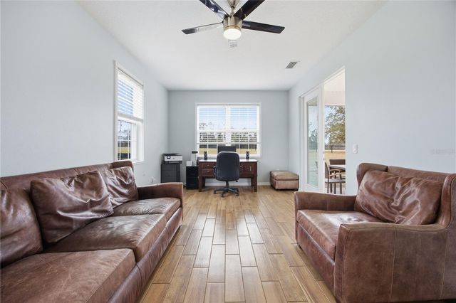 5608 STRONG POINT, Weirsdale, FL 32195