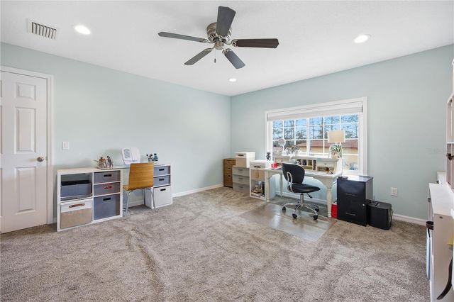 5608 STRONG POINT, Weirsdale, FL 32195