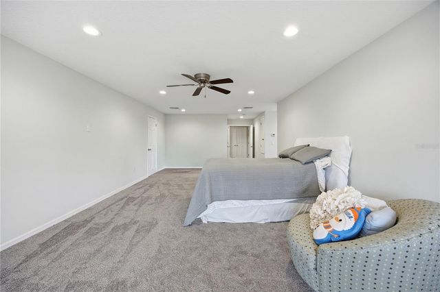 5608 STRONG POINT, Weirsdale, FL 32195