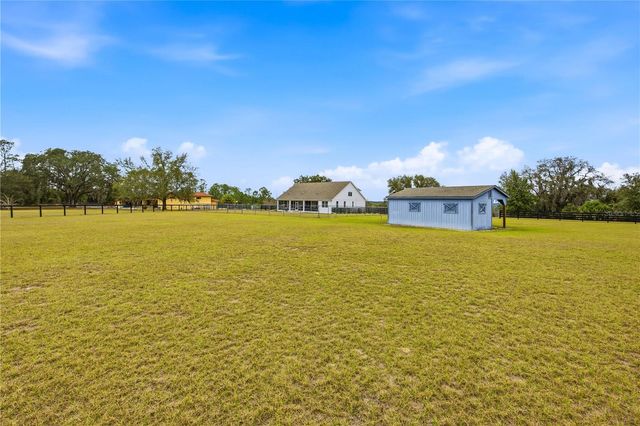 5608 STRONG POINT, Weirsdale, FL 32195