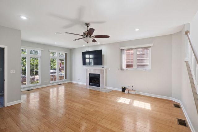 1724 N Keeler Avenue, Chicago, IL 60639