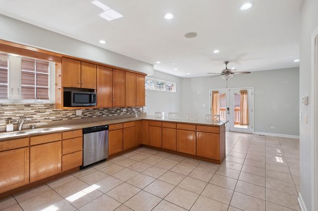 1724 N Keeler Avenue, Chicago, IL 60639
