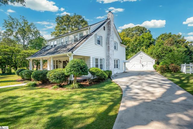 102 Todd Avenue, Laurens, SC 29360