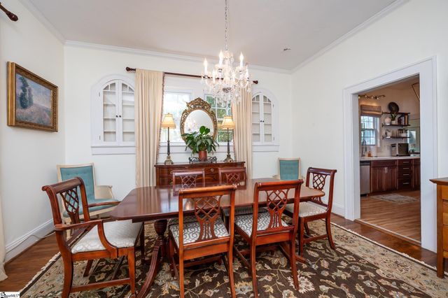 102 Todd Avenue, Laurens, SC 29360