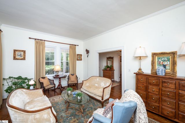 102 Todd Avenue, Laurens, SC 29360