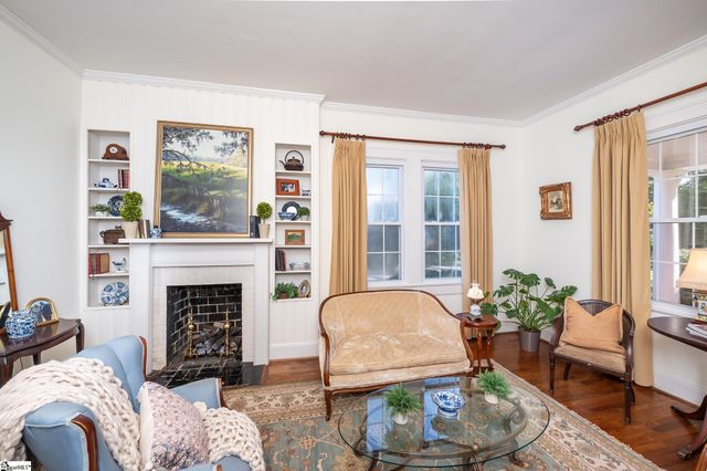102 Todd Avenue, Laurens, SC 29360