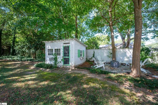 102 Todd Avenue, Laurens, SC 29360