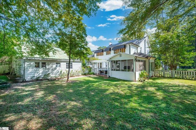 102 Todd Avenue, Laurens, SC 29360