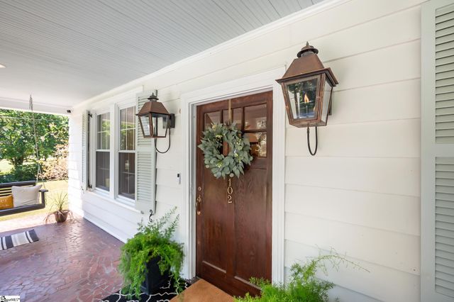 102 Todd Avenue, Laurens, SC 29360