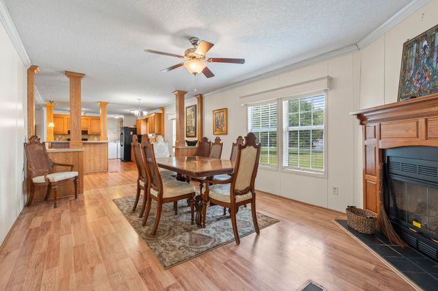 911 Old Magnolia Dr., Conway, SC 29526