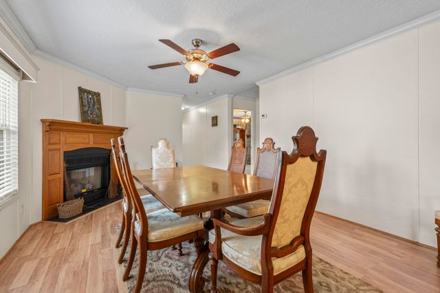 911 Old Magnolia Dr., Conway, SC 29526