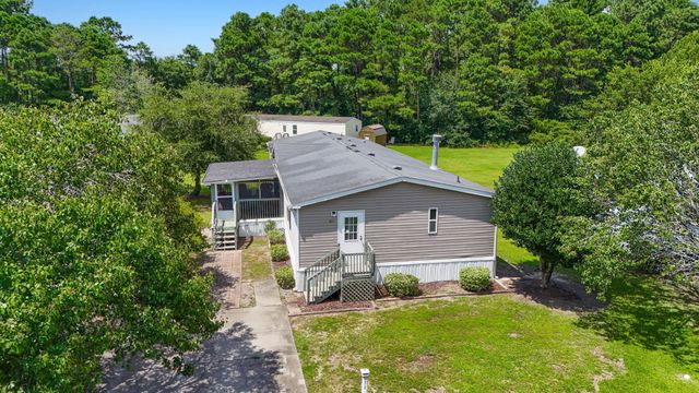 911 Old Magnolia Dr., Conway, SC 29526