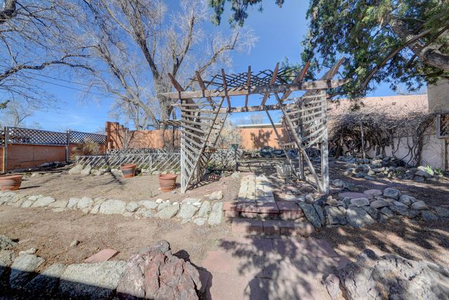 3421 Campus Boulevard NE, Albuquerque, NM 87106