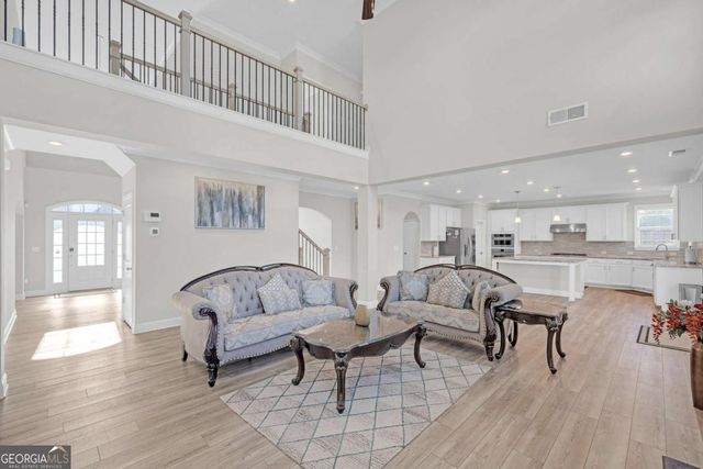 4292 Crestworth Lane SW, Marietta, GA 30064