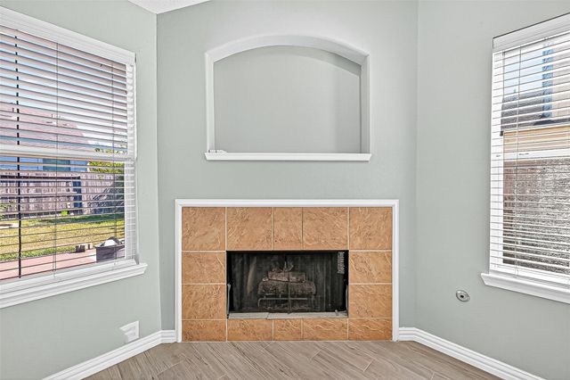 4730 Pin Oak Creek Lane, Houston, TX 77345