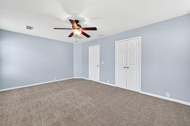 4730 Pin Oak Creek Lane, Houston, TX 77345
