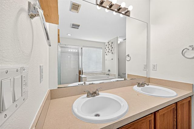 4730 Pin Oak Creek Lane, Houston, TX 77345