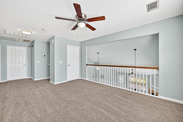 4730 Pin Oak Creek Lane, Houston, TX 77345