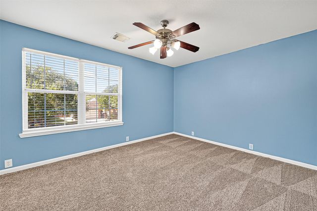 4730 Pin Oak Creek Lane, Houston, TX 77345