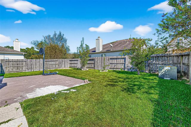 4730 Pin Oak Creek Lane, Houston, TX 77345