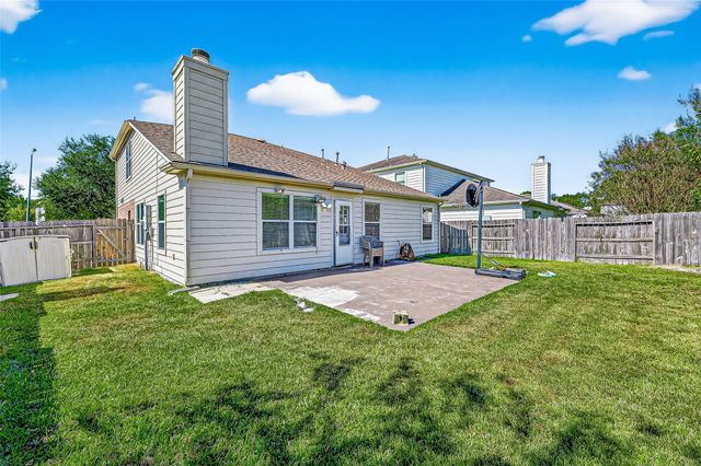 4730 Pin Oak Creek Lane, Houston, TX 77345