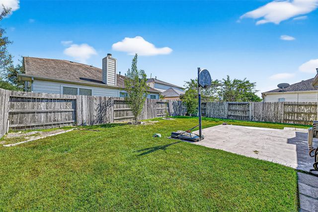 4730 Pin Oak Creek Lane, Houston, TX 77345