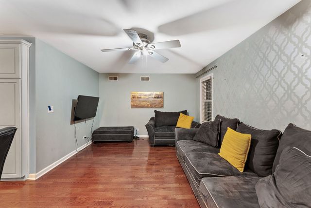 2829 Randall Ridge Drive, Elgin, IL 60124