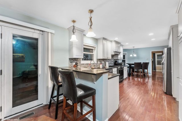 2829 Randall Ridge Drive, Elgin, IL 60124