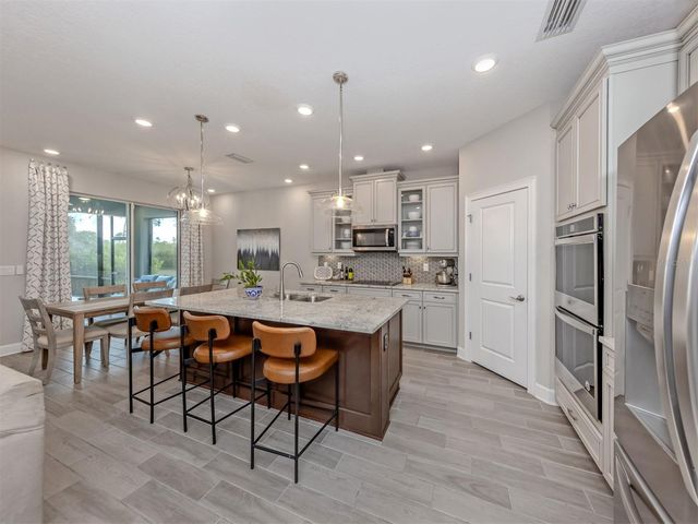 117 DAYLILY BOULEVARD, Nokomis, FL 34275