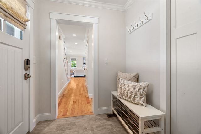 17 Vernon St 17, Newton, MA 02458