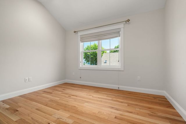 17 Vernon St 17, Newton, MA 02458
