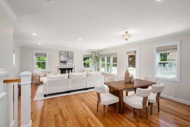 17 Vernon St 17, Newton, MA 02458