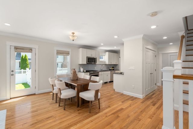17 Vernon St 17, Newton, MA 02458