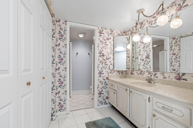 2424 N Federal Highway 305, Boynton Beach, FL 33435