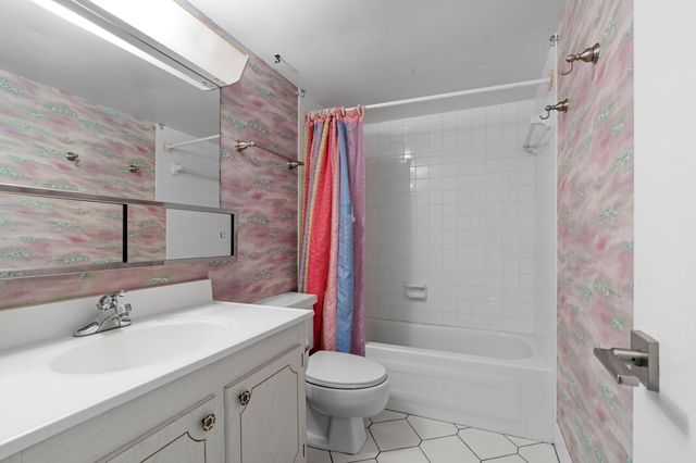 2424 N Federal Highway 305, Boynton Beach, FL 33435