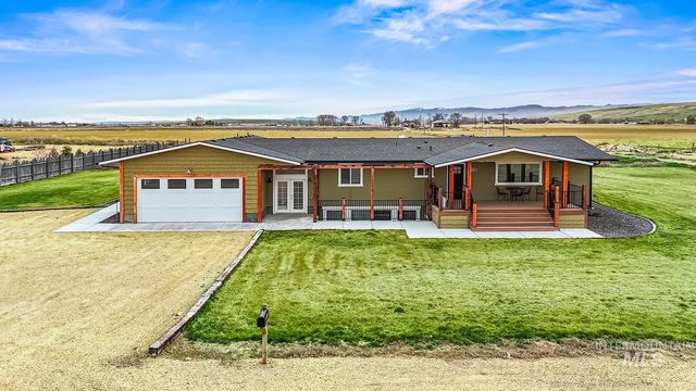 8481 Big Foot Rd, Melba, ID 83641