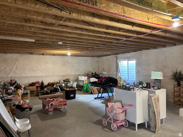 3905 N CHAPMAN DR, Eagle Mountain, UT 84005