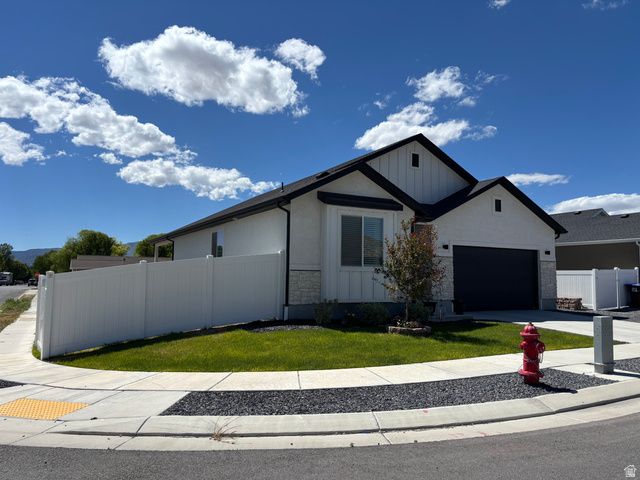 3905 N CHAPMAN DR, Eagle Mountain, UT 84005