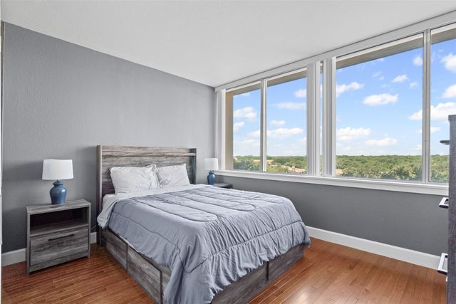 6211 W Northwest Highway 500, Dallas, TX 75225