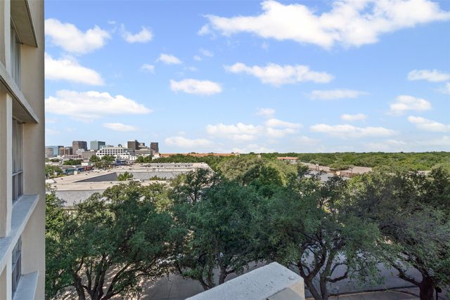 6211 W Northwest Highway 500, Dallas, TX 75225