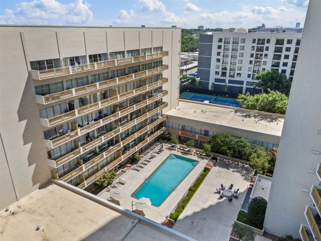 6211 W Northwest Highway 500, Dallas, TX 75225