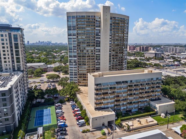 6211 W Northwest Highway 500, Dallas, TX 75225