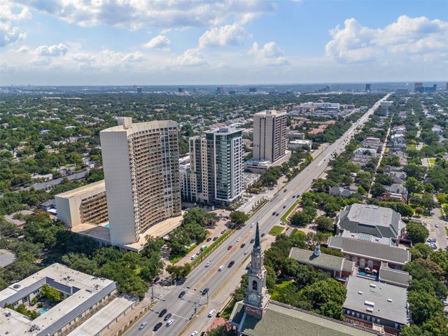 6211 W Northwest Highway 500, Dallas, TX 75225