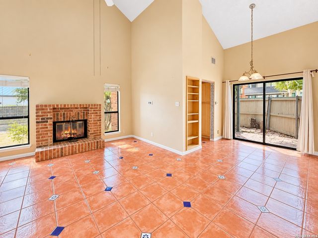 4839 Brandeis St Apt 712, San Antonio, TX 78249