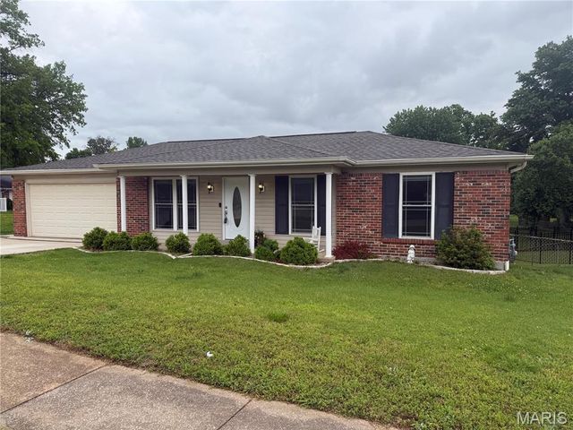6540 Towne Woods Drive, Oakville, MO 63129